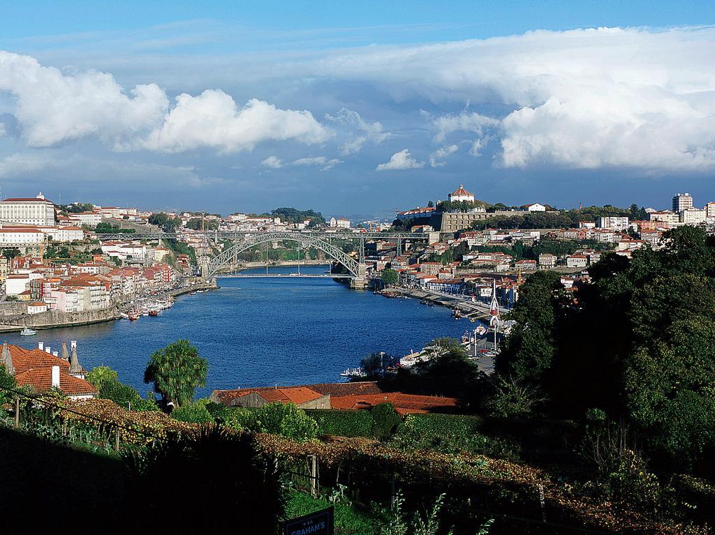 Hotel Ibis Porto Sul Europarque Санта Мария да Фейра Екстериор снимка
